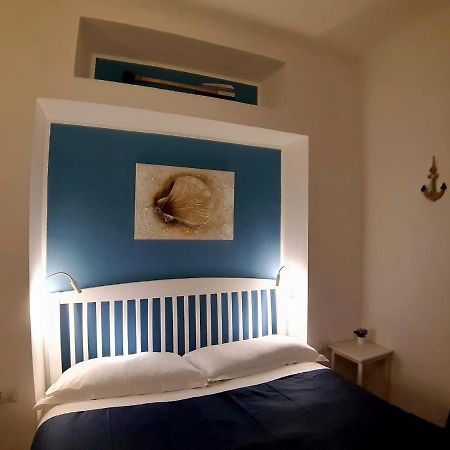 A Due Passi Da Bed and Breakfast Genua Buitenkant foto